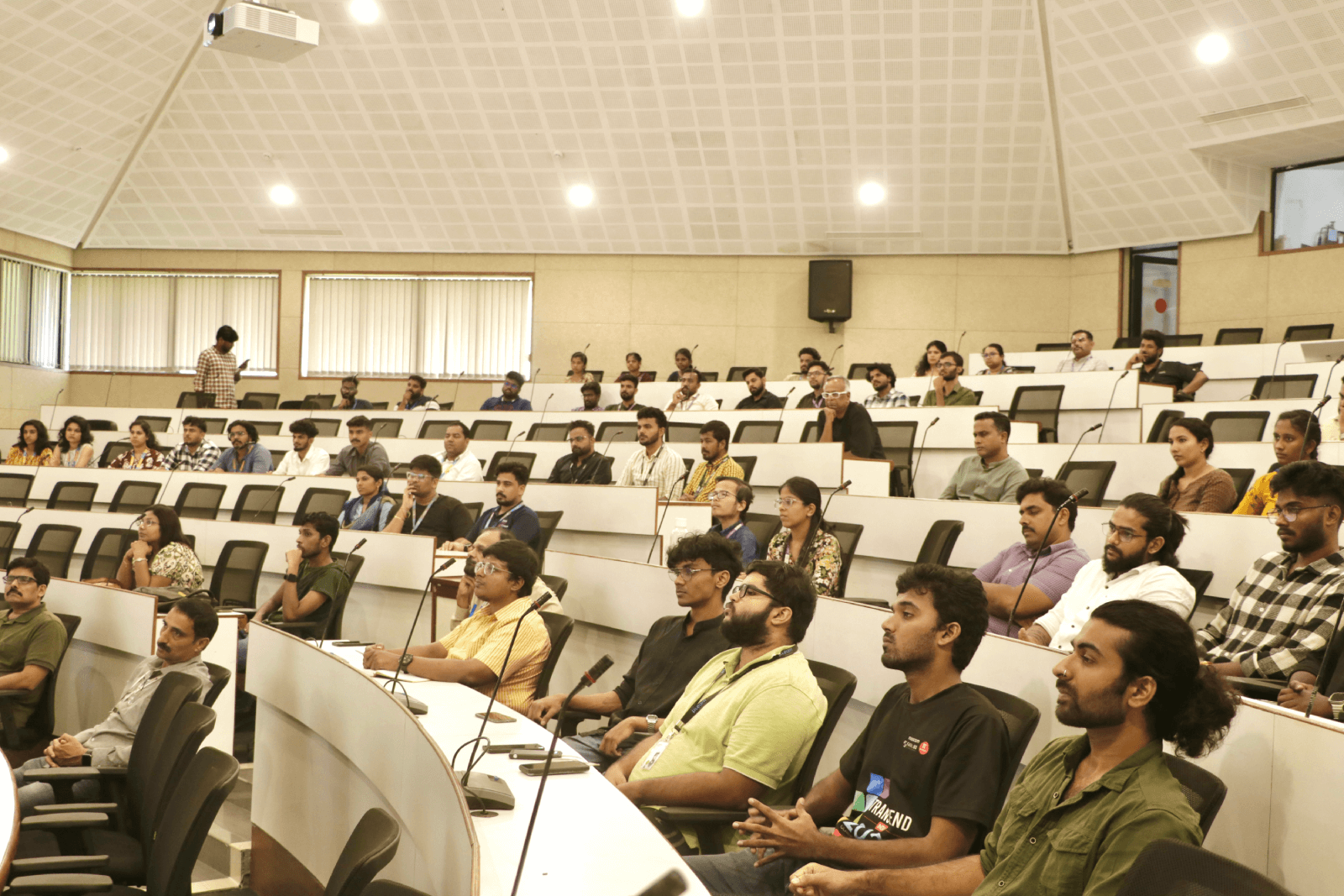 The rapt audience at the session on “Unleashing the Power of Generative AI: Transforming Ideas into Innovation."