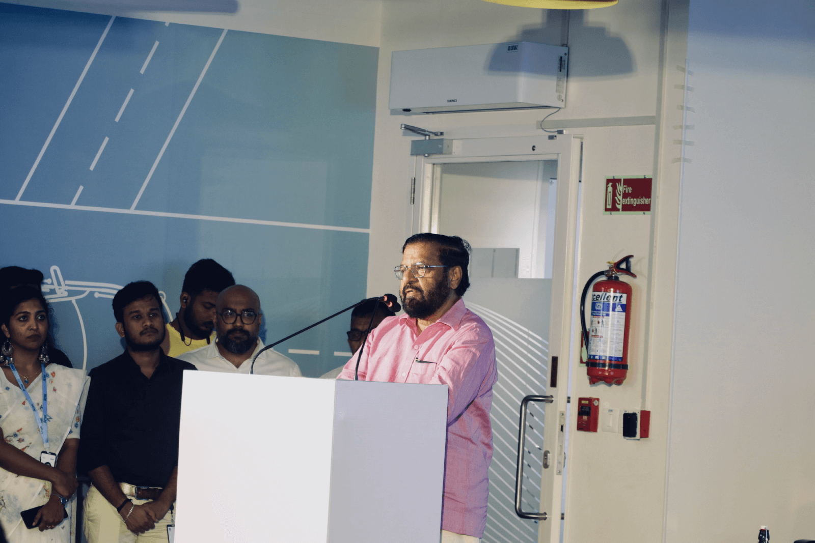 Shri. Kadakampally Surendran, Member of the Kerala Legislative Assembly and former minister, addressing the gathering.