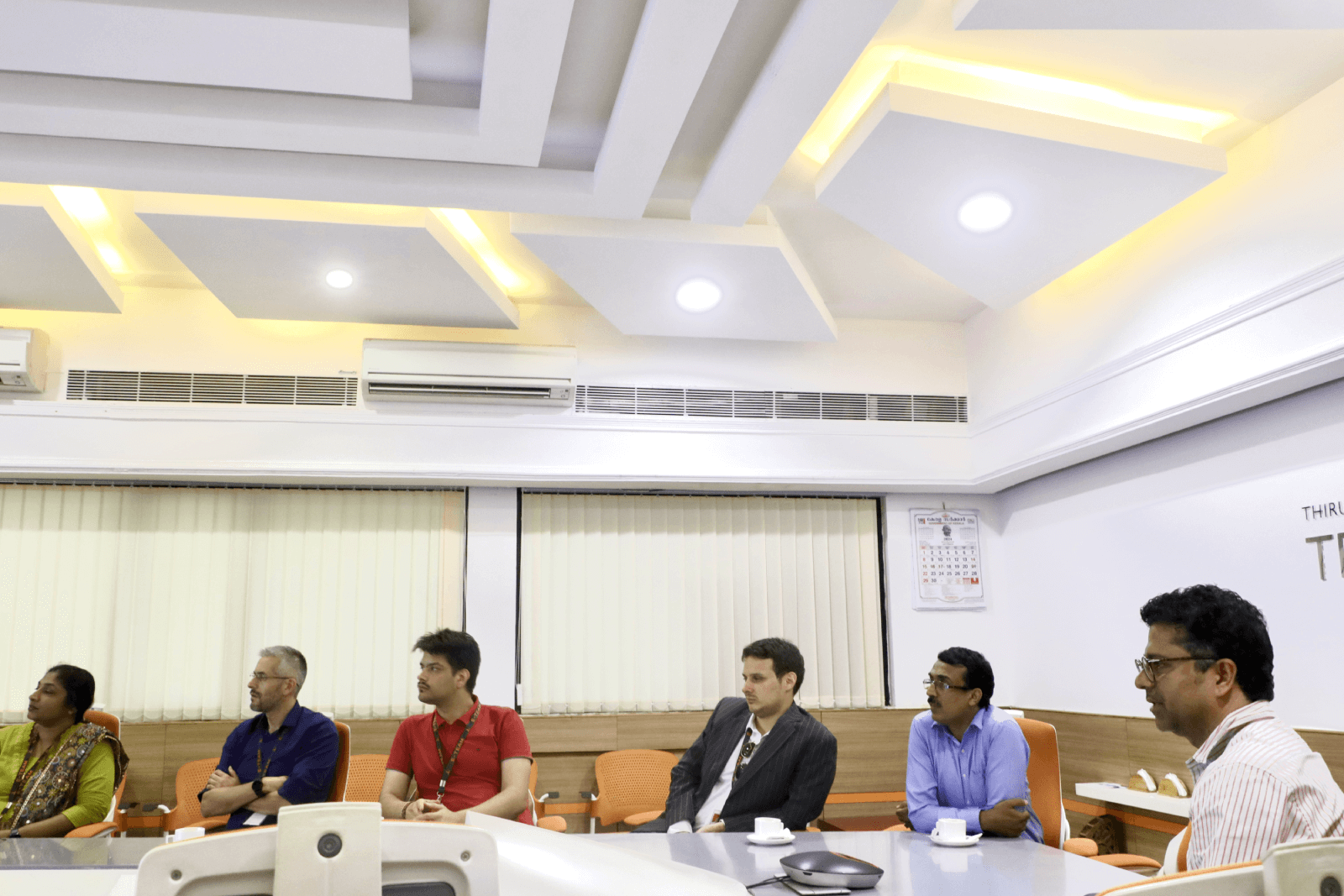 Mr. Vasanth Varada showcasing Technopark's state-of-the-art facilities via a presentation.