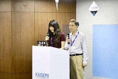 Mr. Rongming Liu, Board Director, and Ms. Amanda Ying, Executive, Kingstone, at KaiSemi launch.