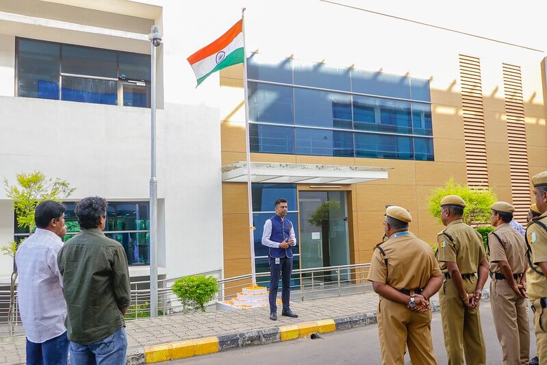 Shri Vasanth Varada addressing the staff at Technopark Phase IV.