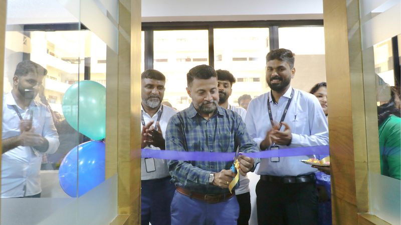 Col Sanjeev Nair (Retd), CEO Technopark, inaugurating the GNX office at Technopark.